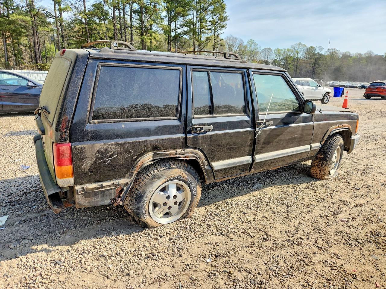 JEEP CHEROKEE 2001 — 4