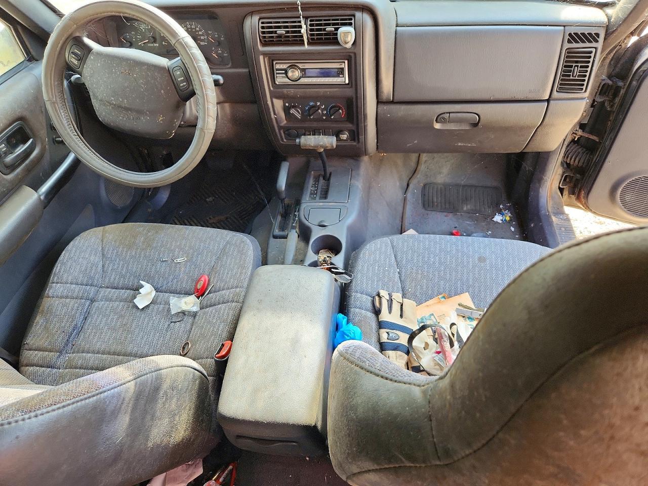 JEEP CHEROKEE 2001 — 9