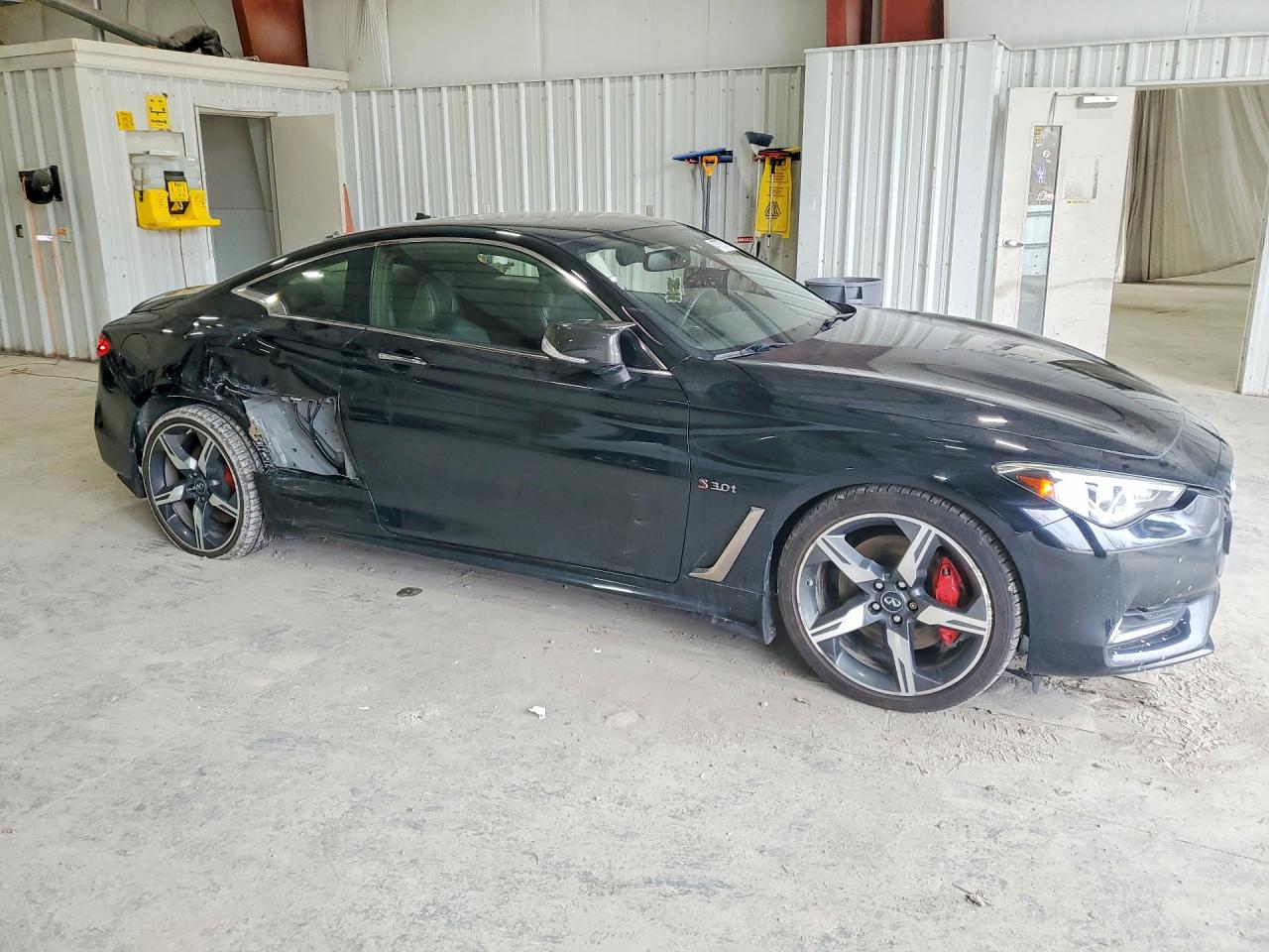 2018 INFINITI Q60 RED SPORT 400