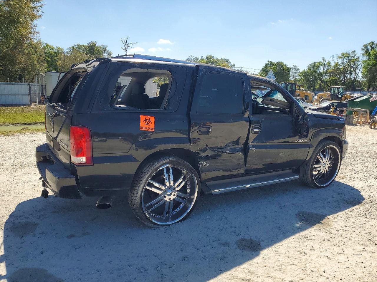 CADILLAC ESCALADE 2005 — 4