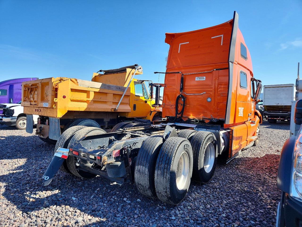 2023 VOLVO VN VNL