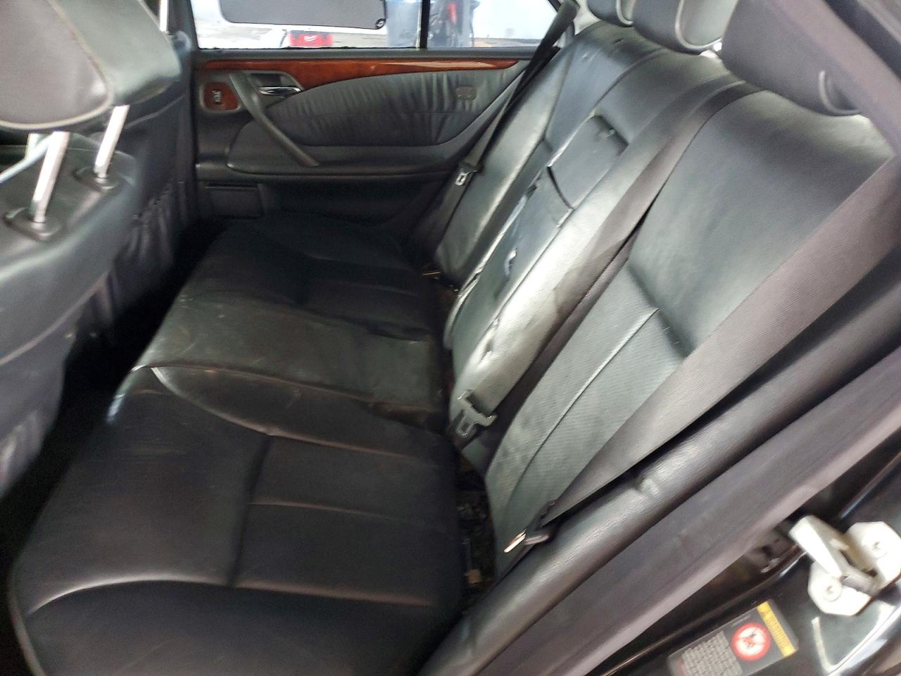 MERCEDES-BENZ E 2001 — 11