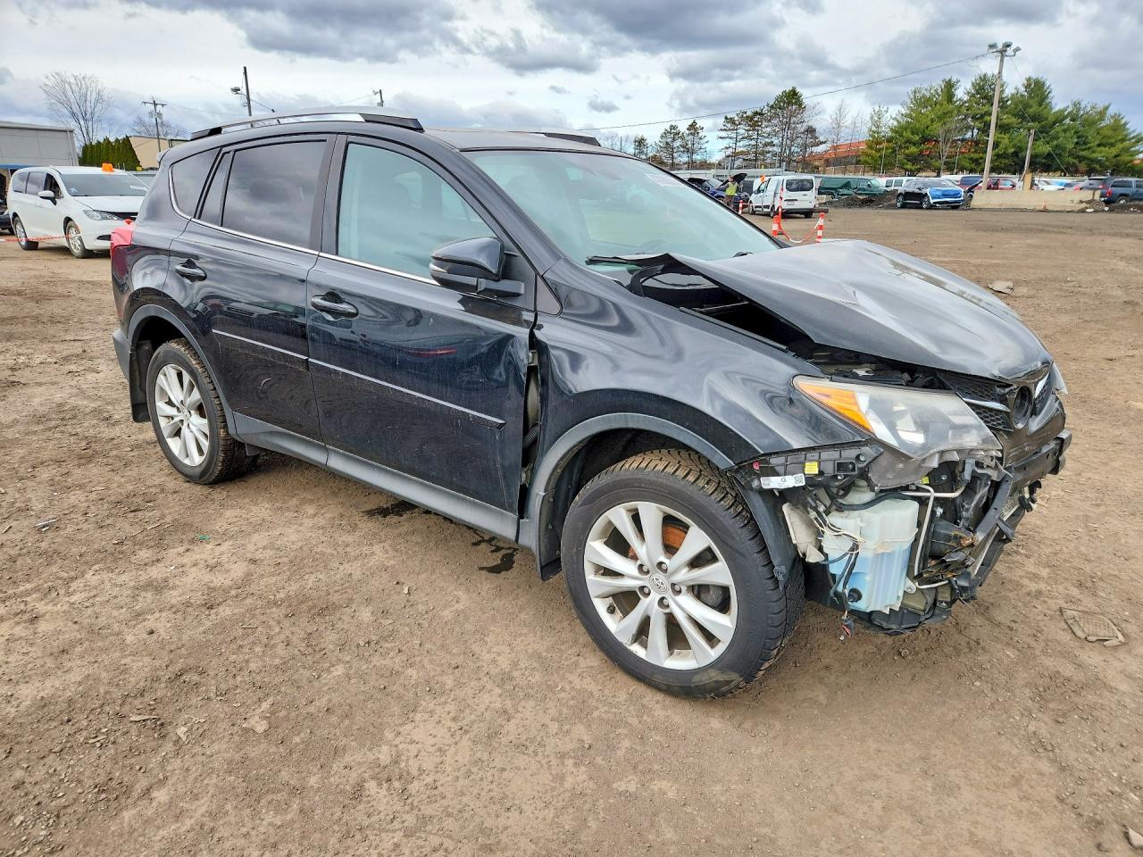 TOYOTA RAV 4 2015 — 5