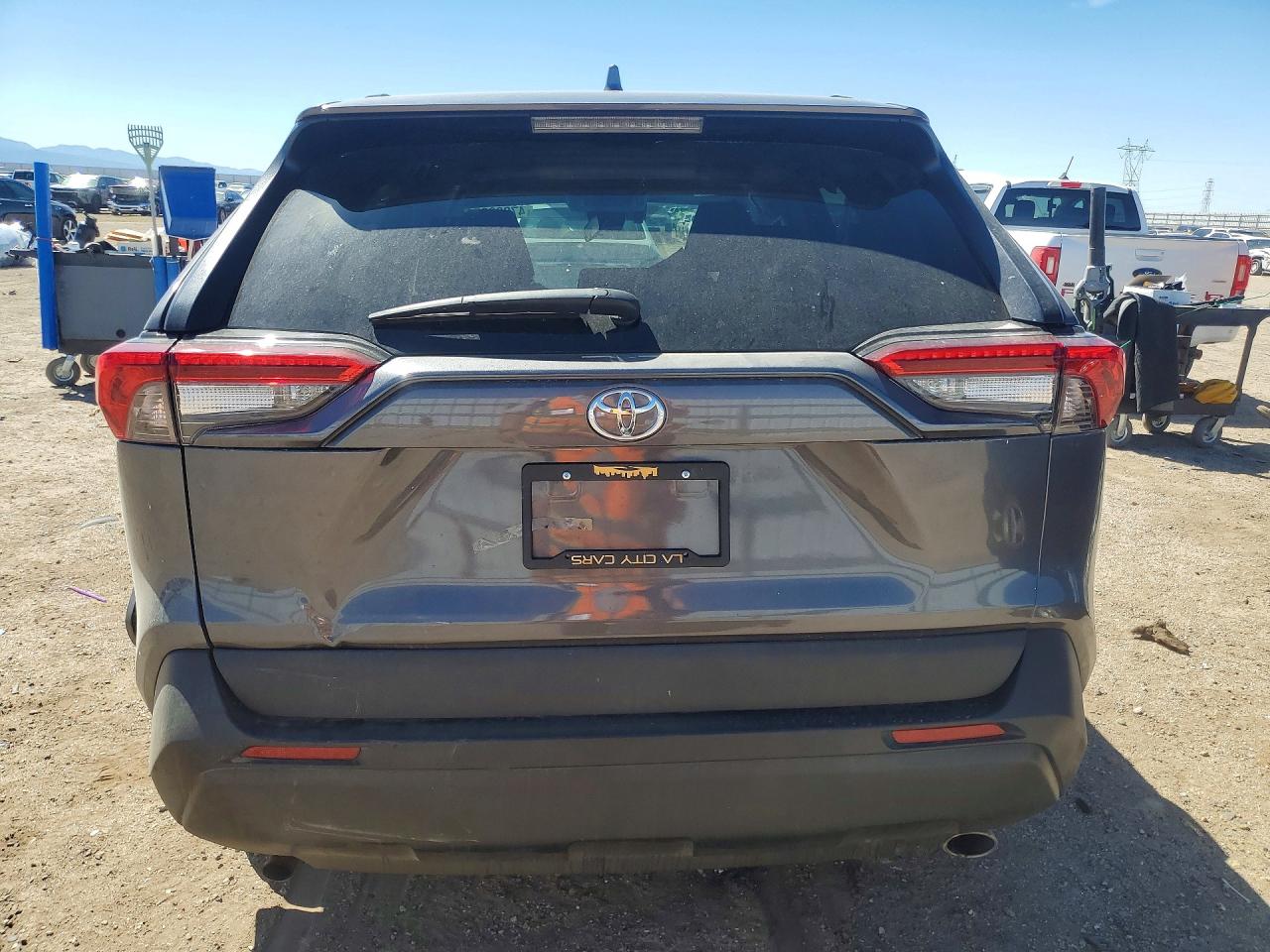 TOYOTA 4RUNNER 2024 — 7