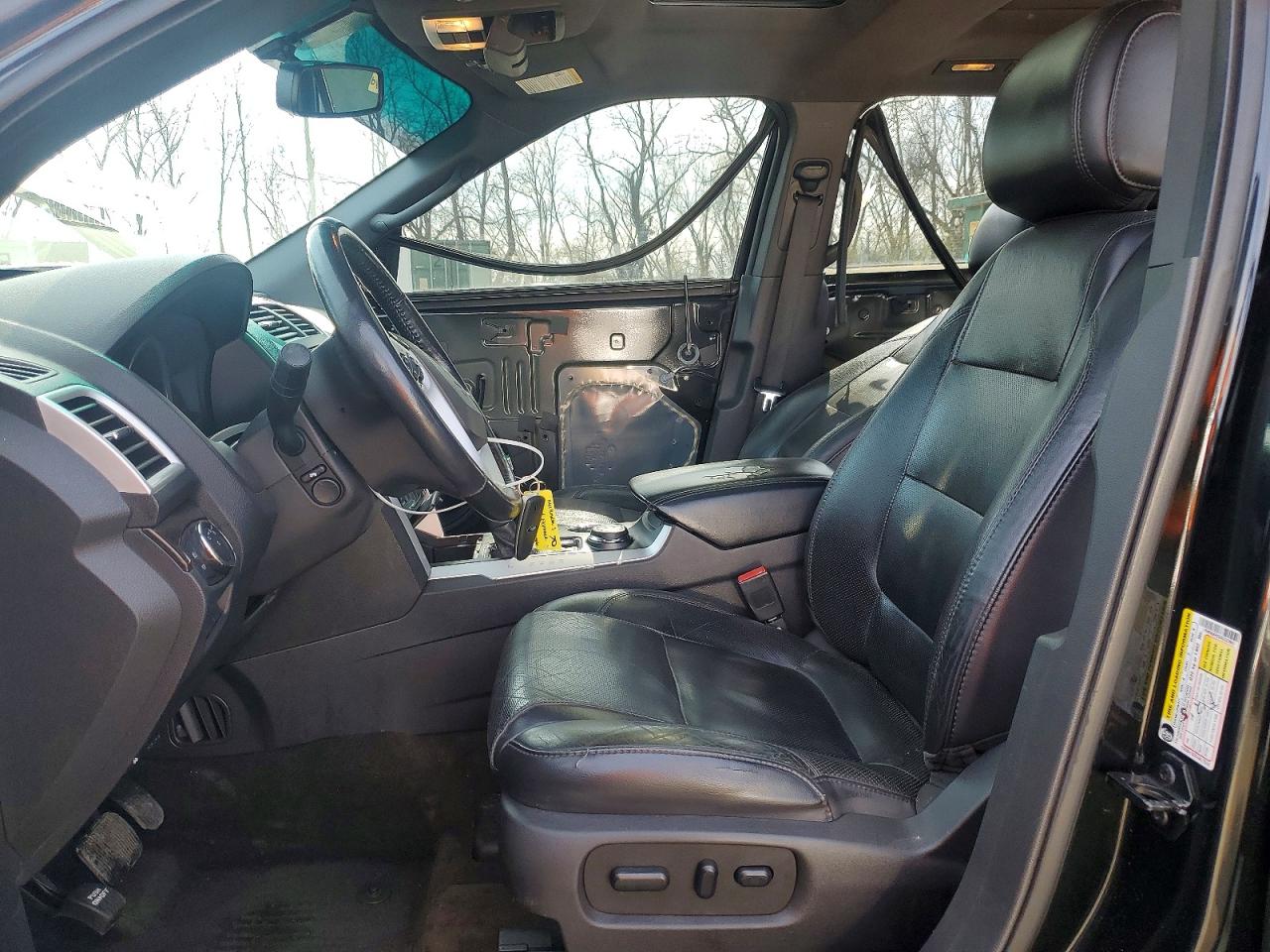 FORD EXPLORER 2013 — 8