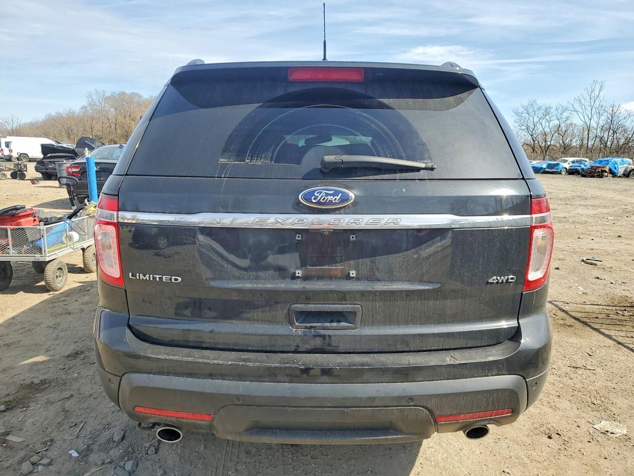 FORD EXPLORER 2013 — 7
