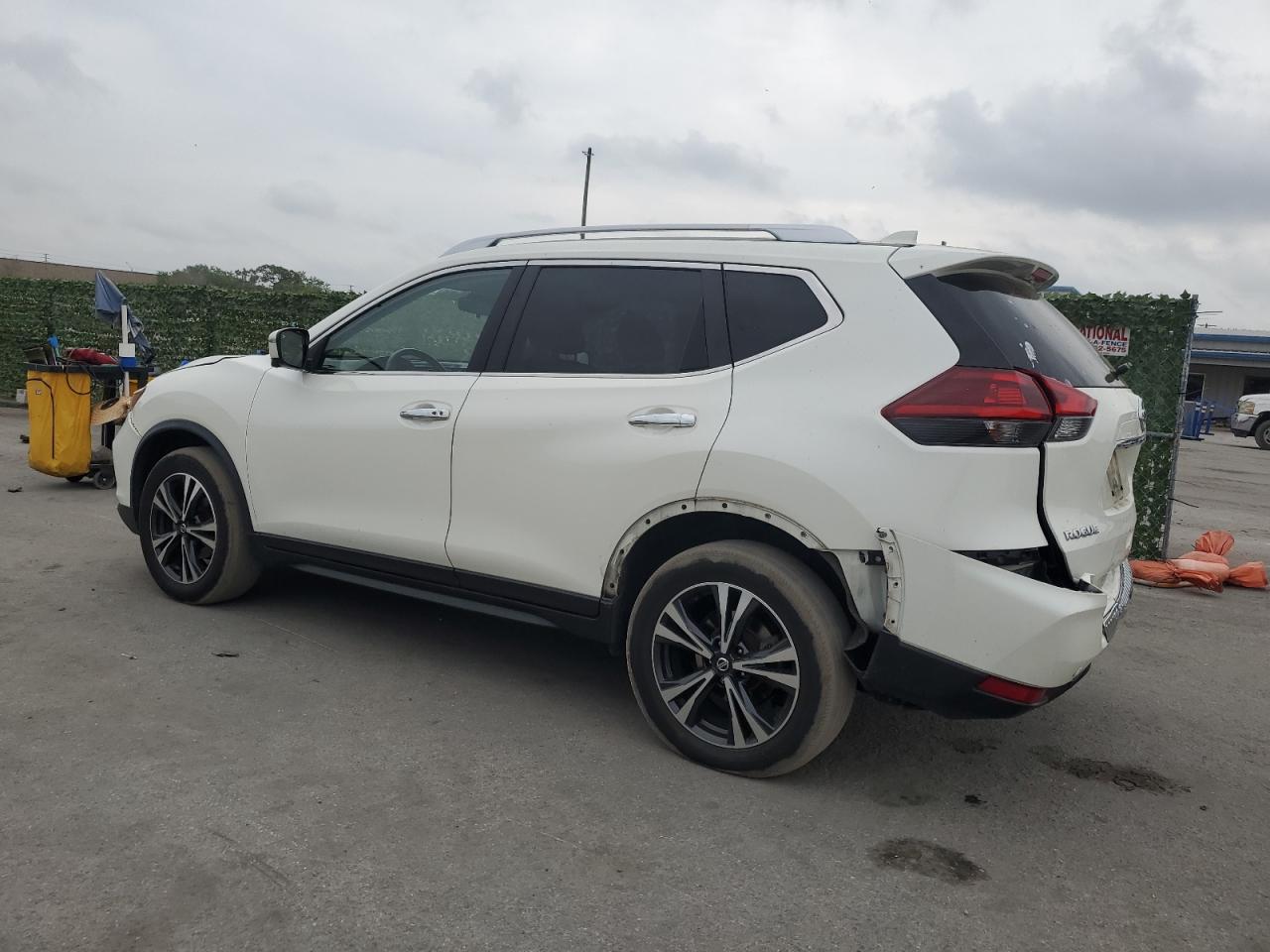NISSAN ROGUE 2019 — 3