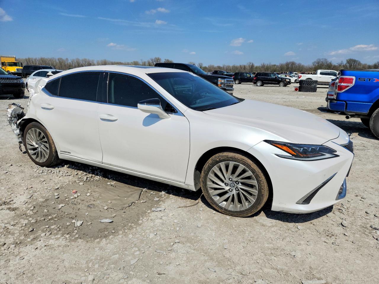 LEXUS ES 300H 2021 — 5