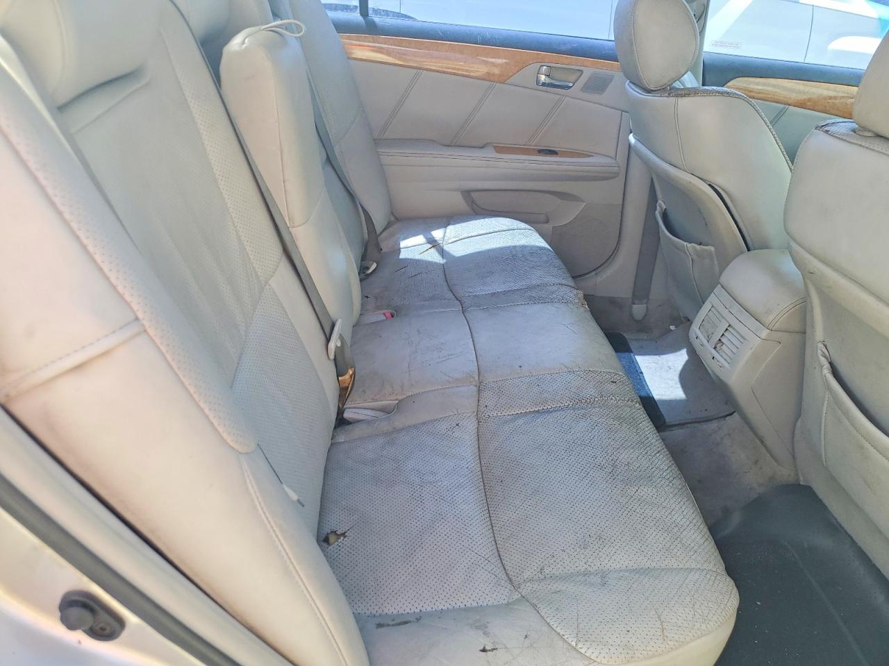 TOYOTA AVALON 2005 — 11