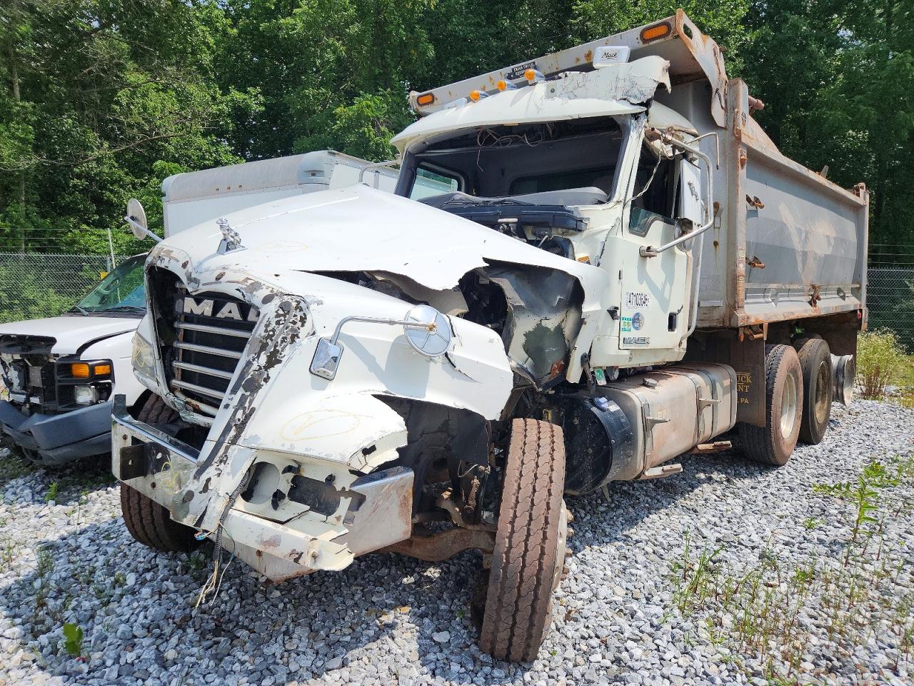 MACK 700 2017 — 10