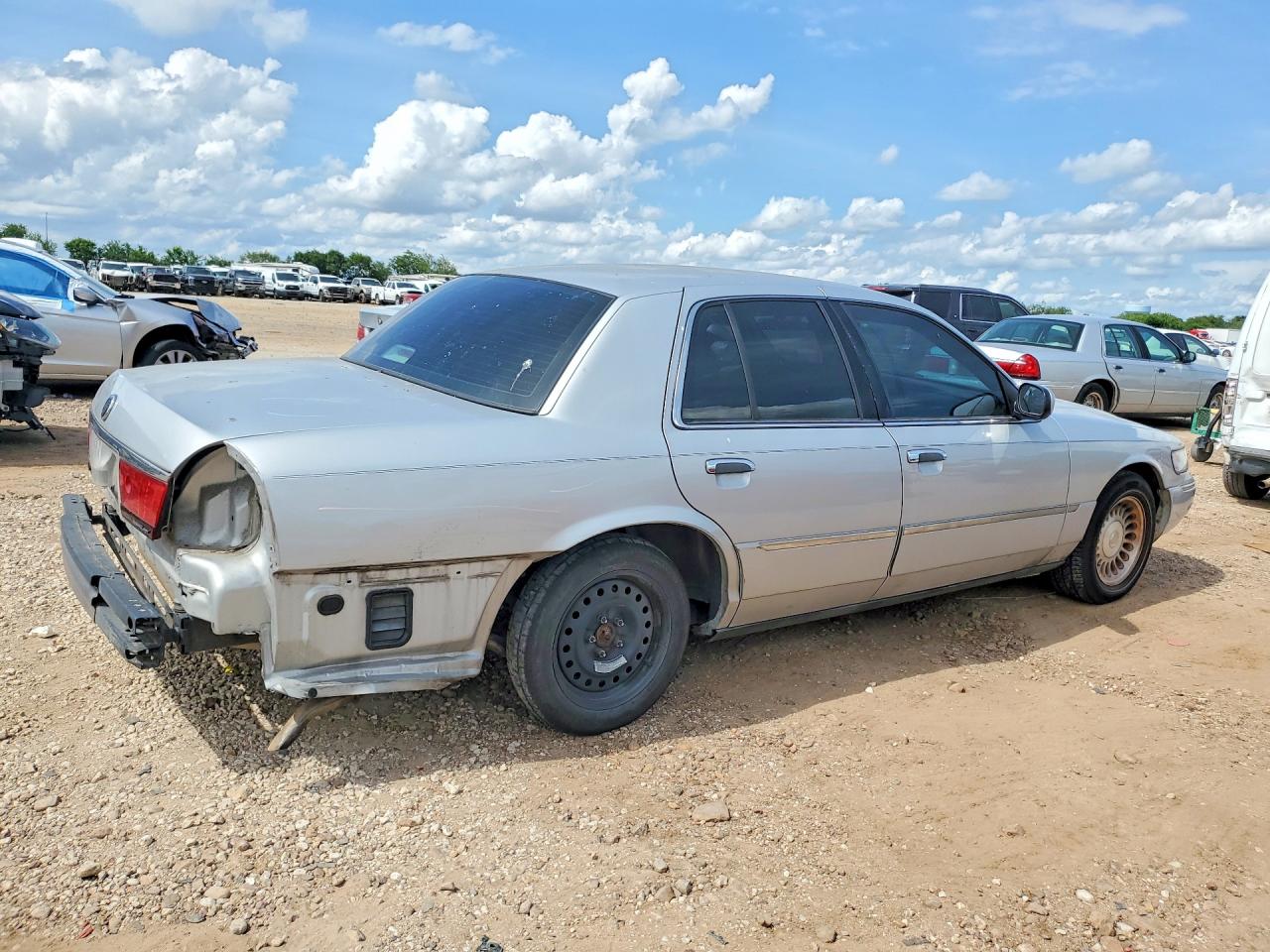 MERCURY GRAND MARQUIS 2000 — 4