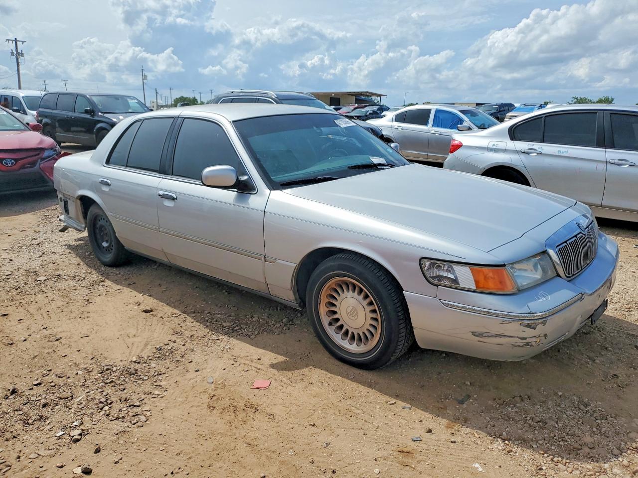 MERCURY GRAND MARQUIS 2000 — 5