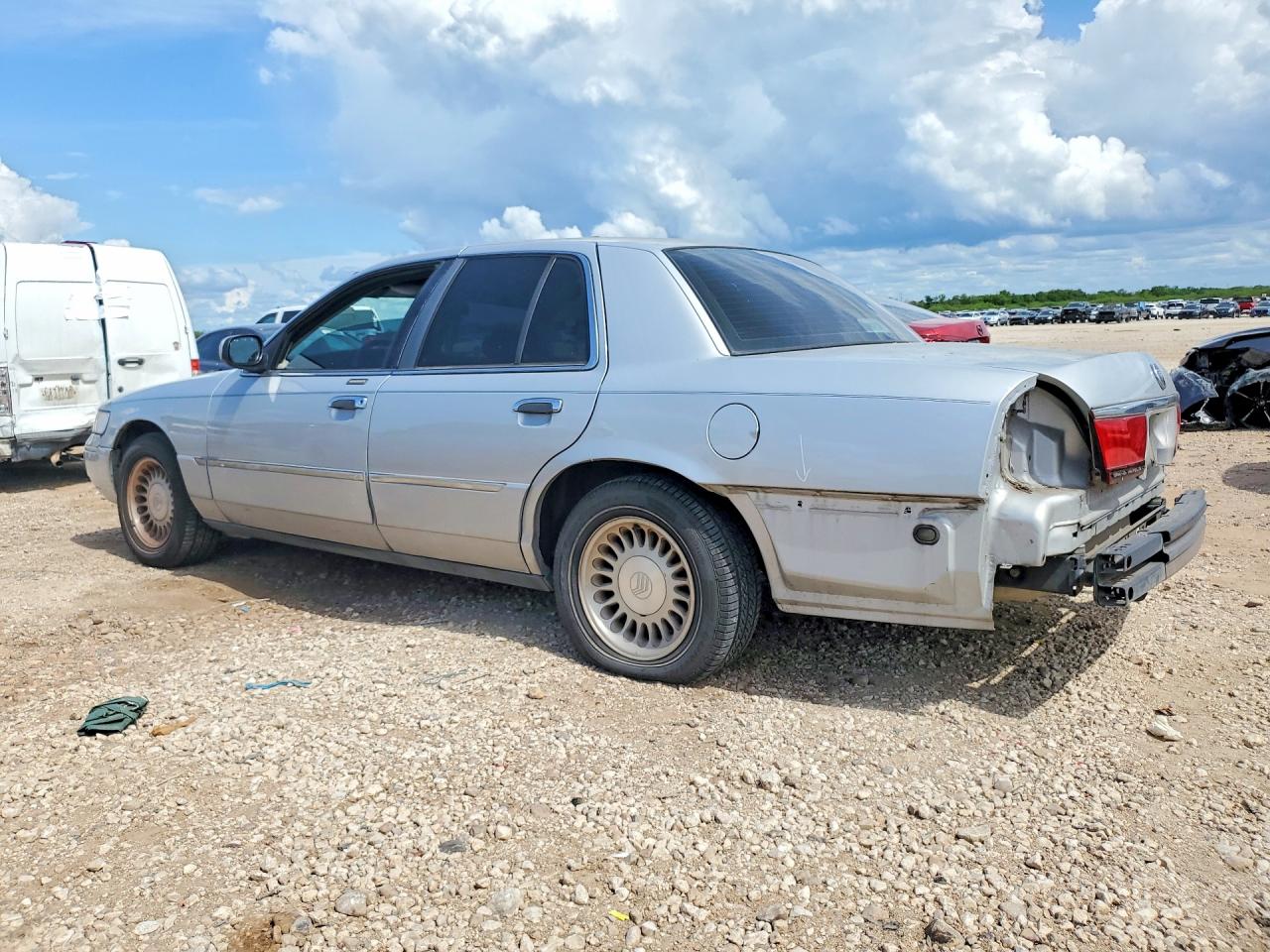 MERCURY GRAND MARQUIS 2000 — 3