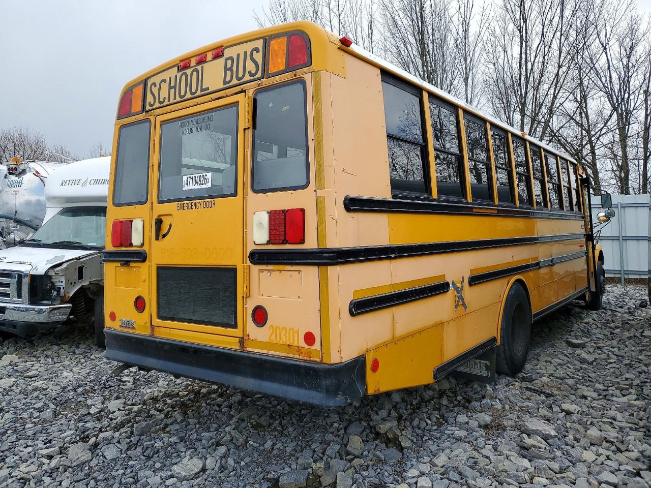 2011 THOMAS SAF-T-LINER C2