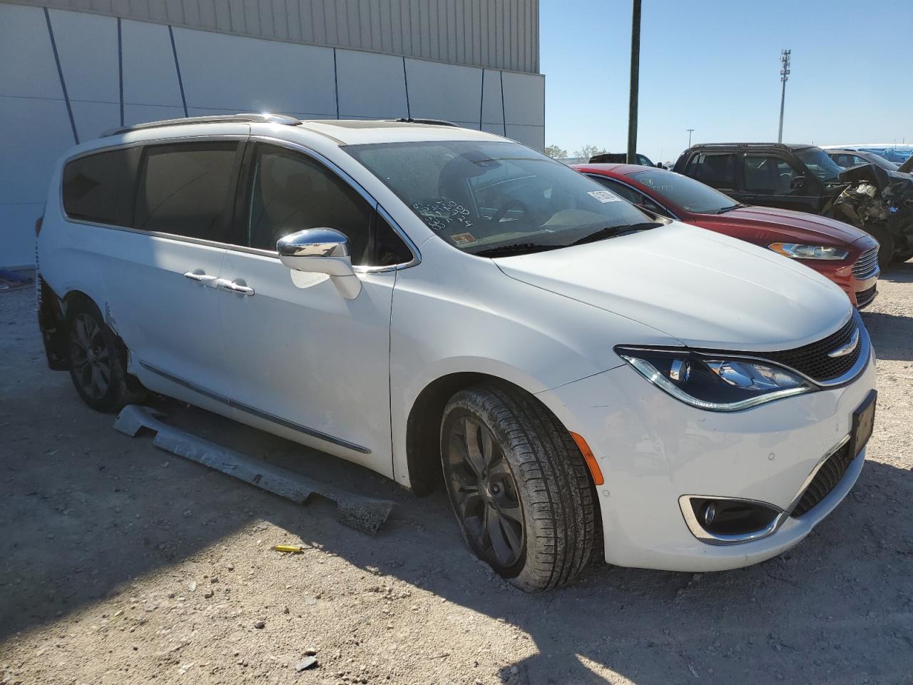 2017 CHRYSLER PACIFICA LIMITED