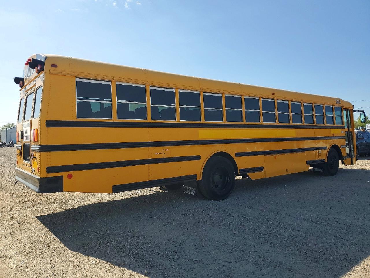 2011 THOMAS SAF-T-LINER HDX