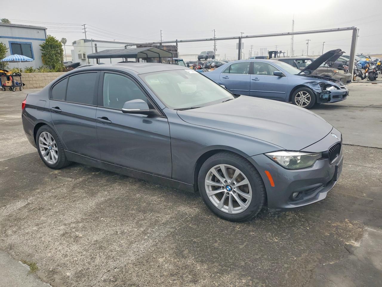 BMW 320 2017 — 5