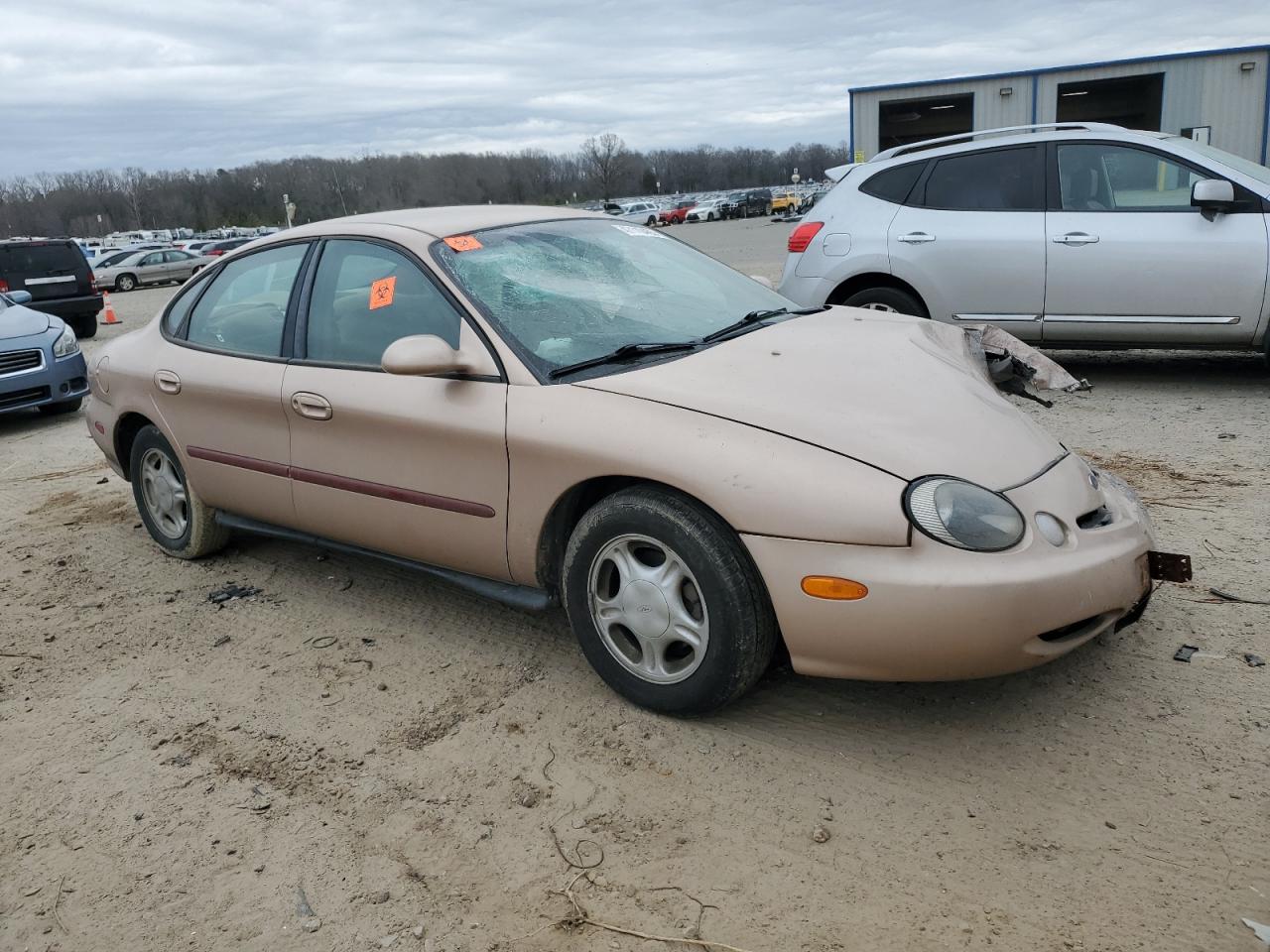 1996 FORD TAURUS GL