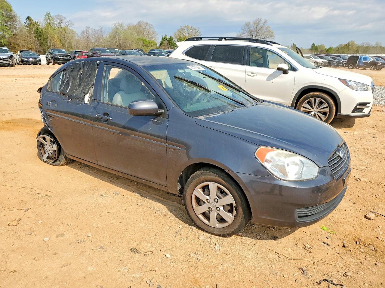 HYUNDAI ACCENT 2011 — 5