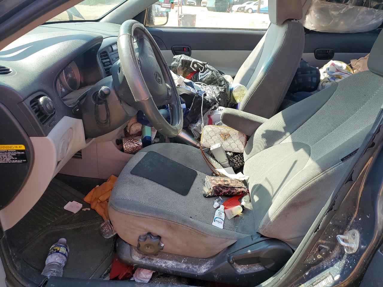 HYUNDAI ACCENT 2011 — 8