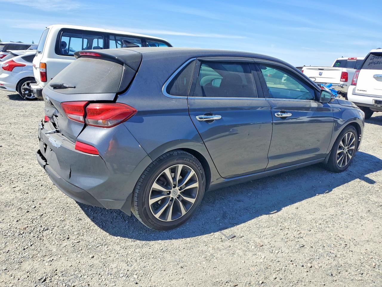 HYUNDAI ELANTRA GT 2018 — 4