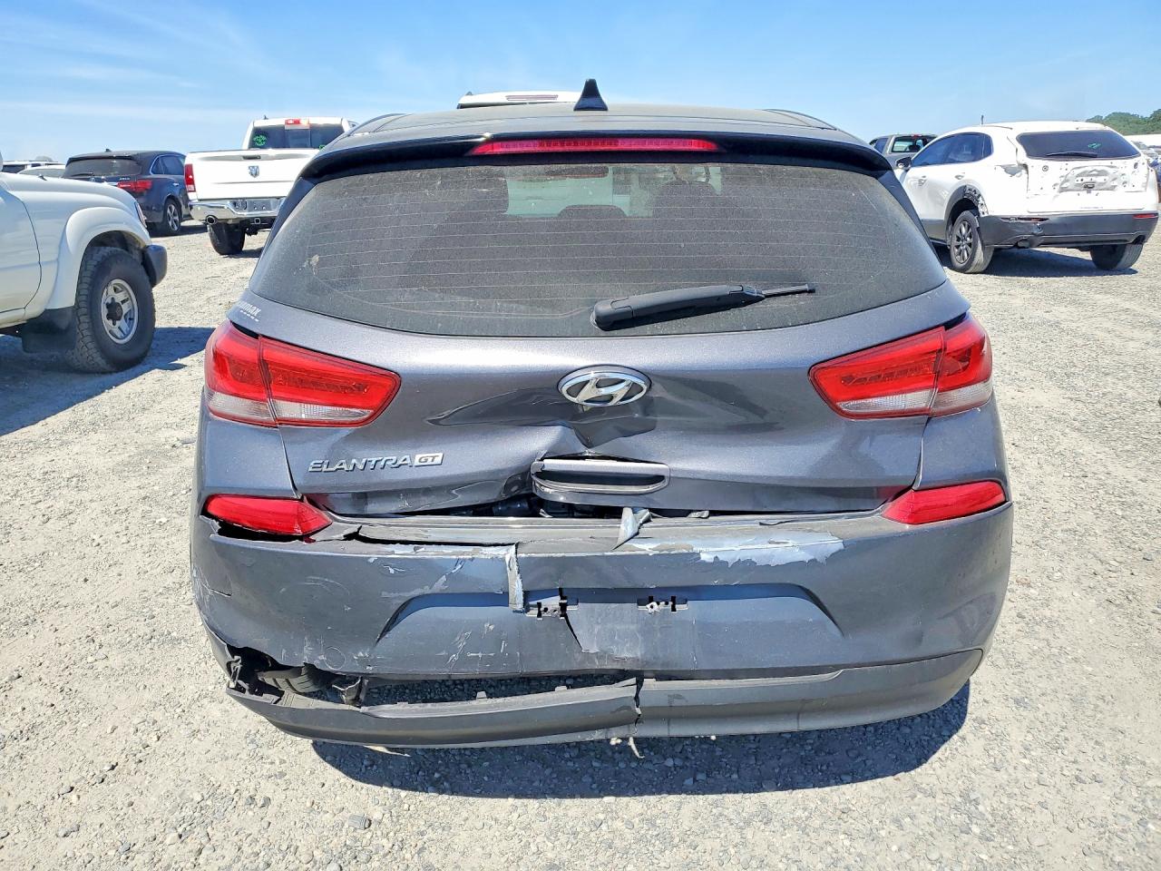 HYUNDAI ELANTRA GT 2018 — 7