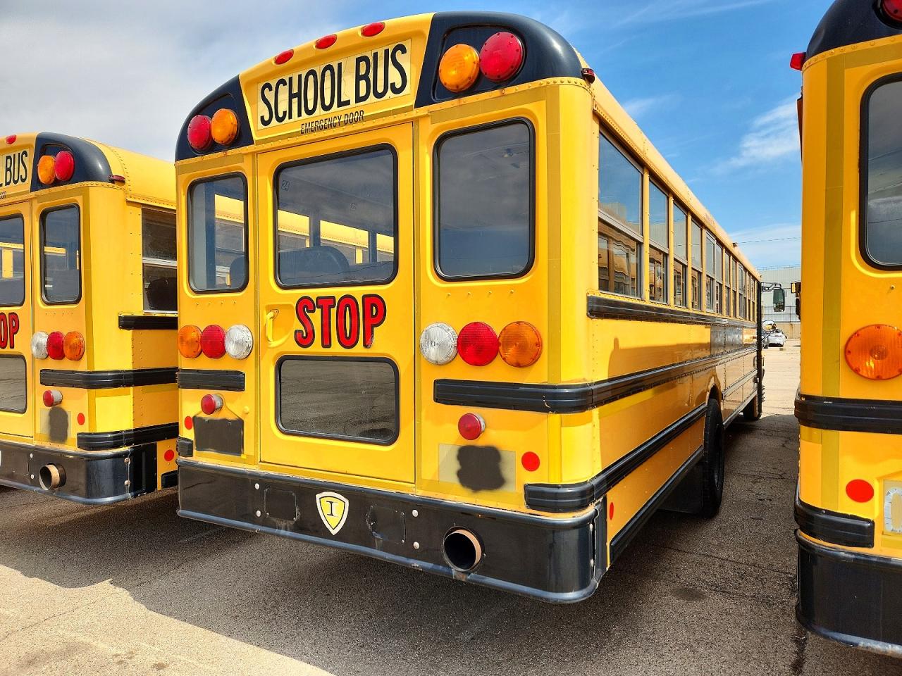 2011 IC CORPORATION CE SERIES SCHOOL