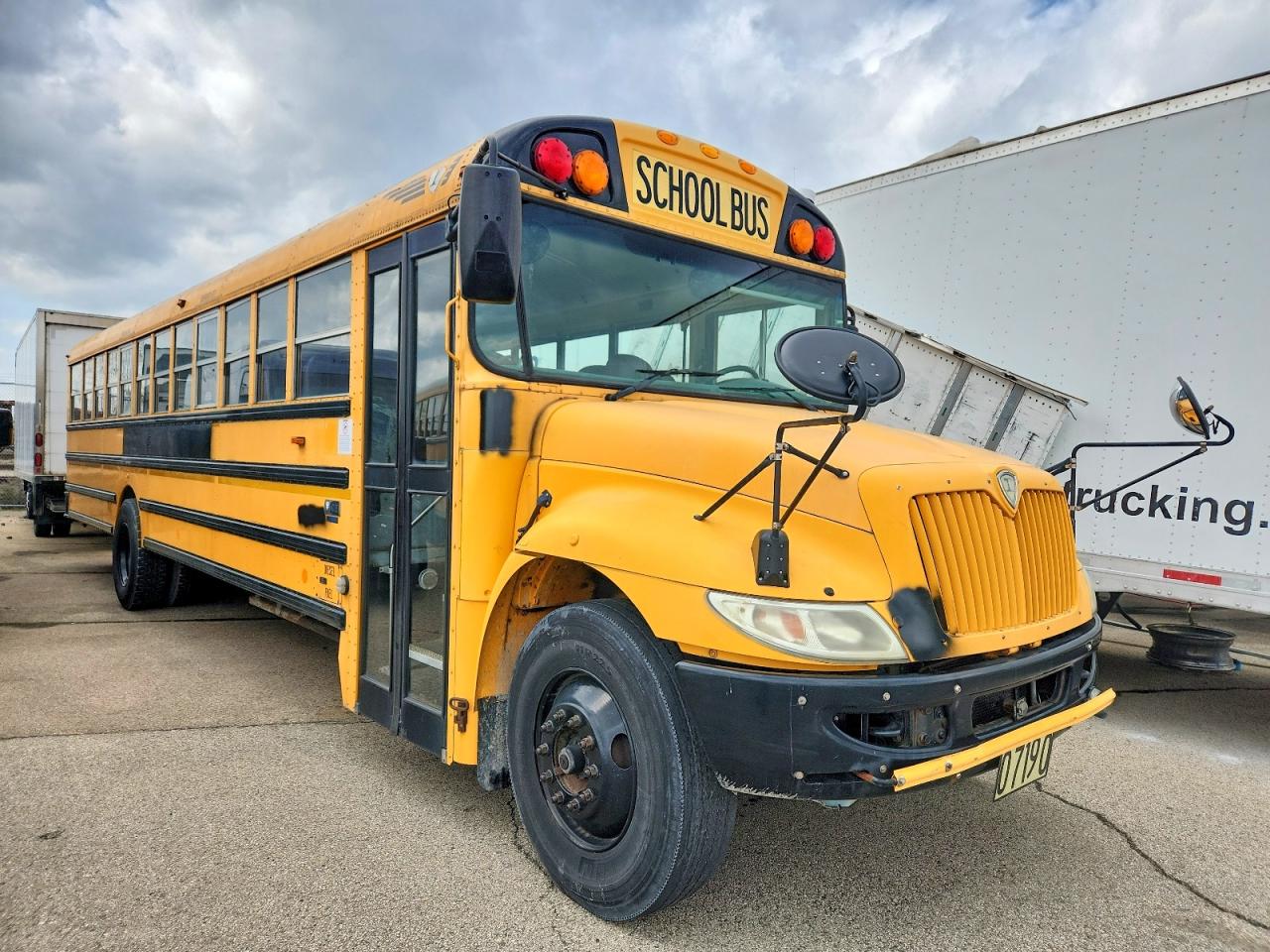 2011 IC CORPORATION CE SERIES SCHOOL