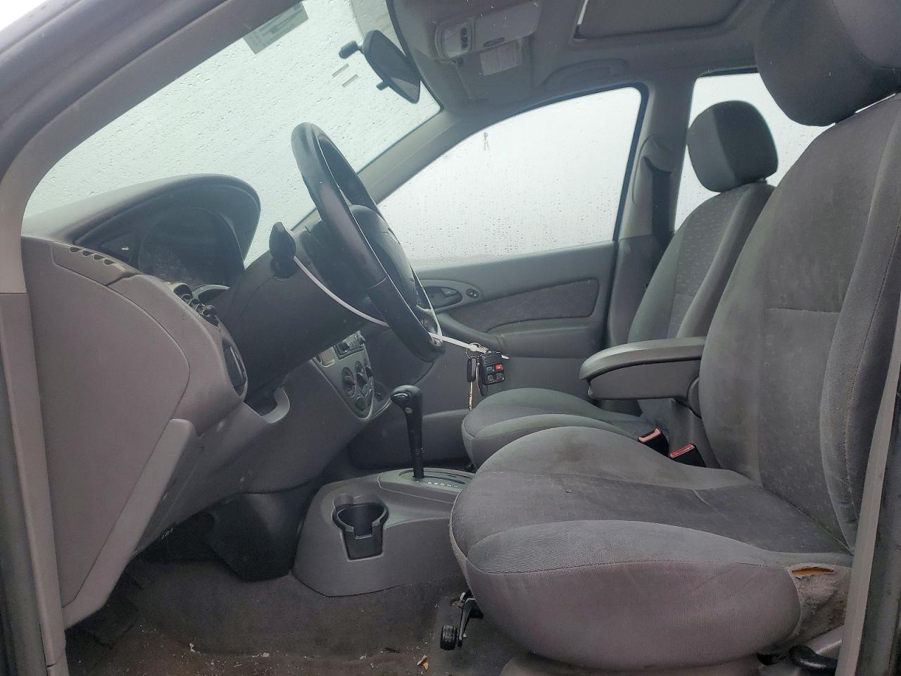 FORD FOCUS 2003 — 8
