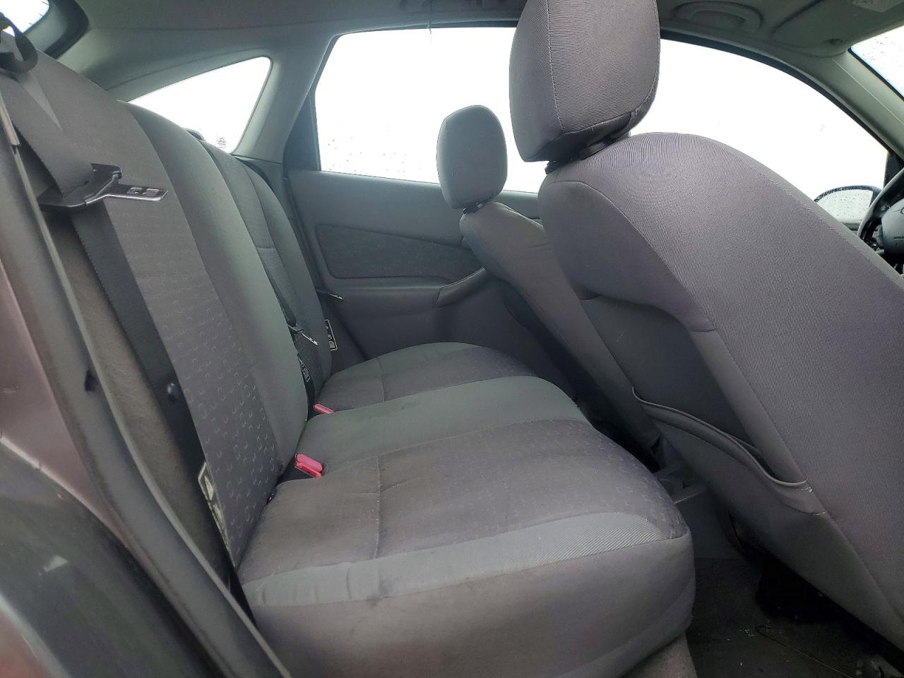 FORD FOCUS 2003 — 11