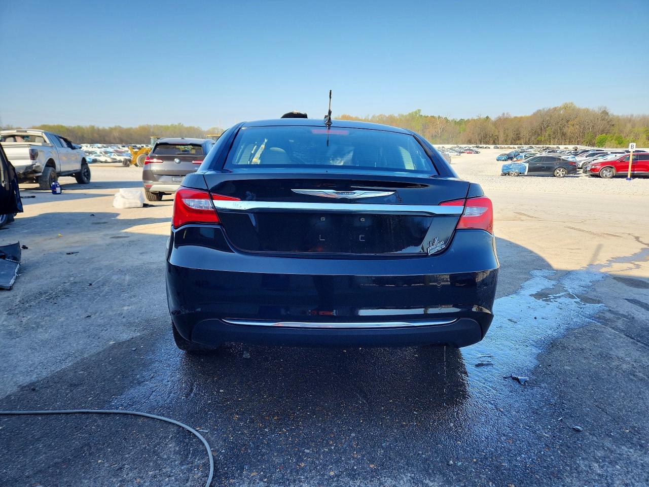 CHRYSLER 200 2012 — 7