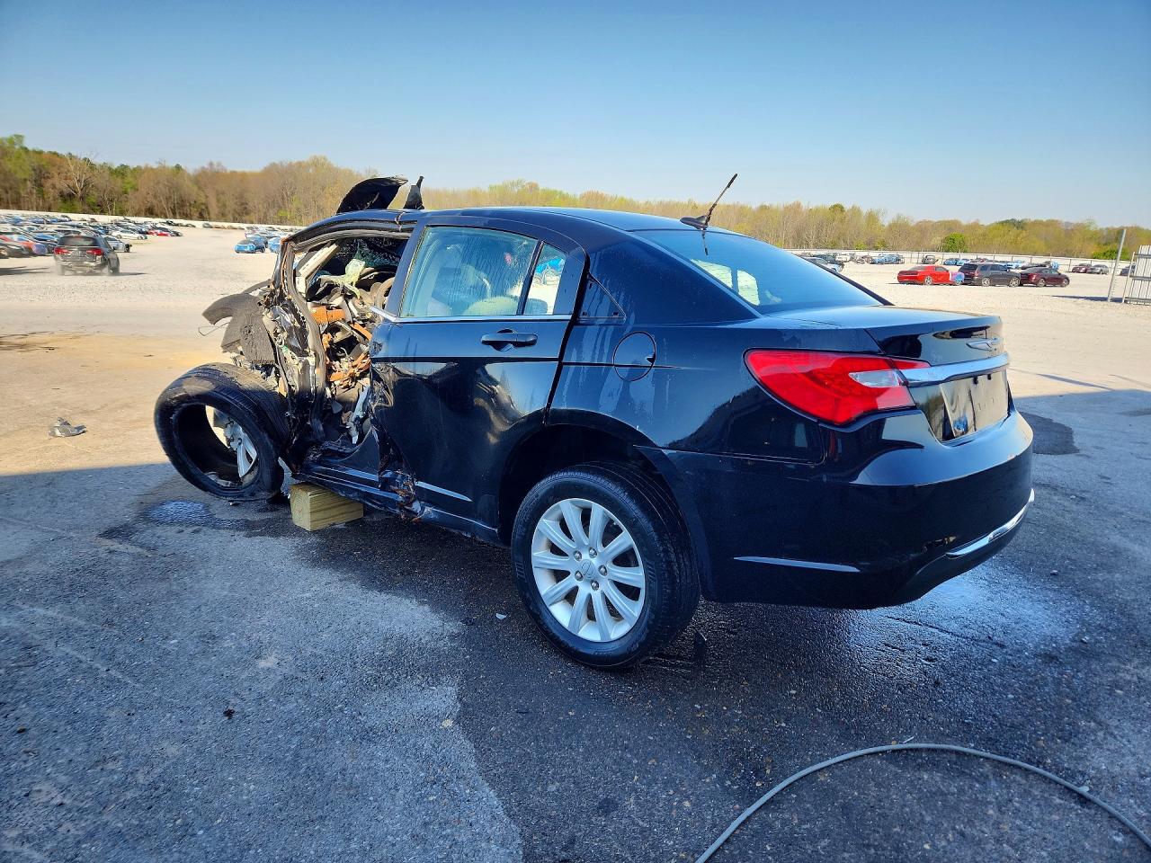 CHRYSLER 200 2012 — 3