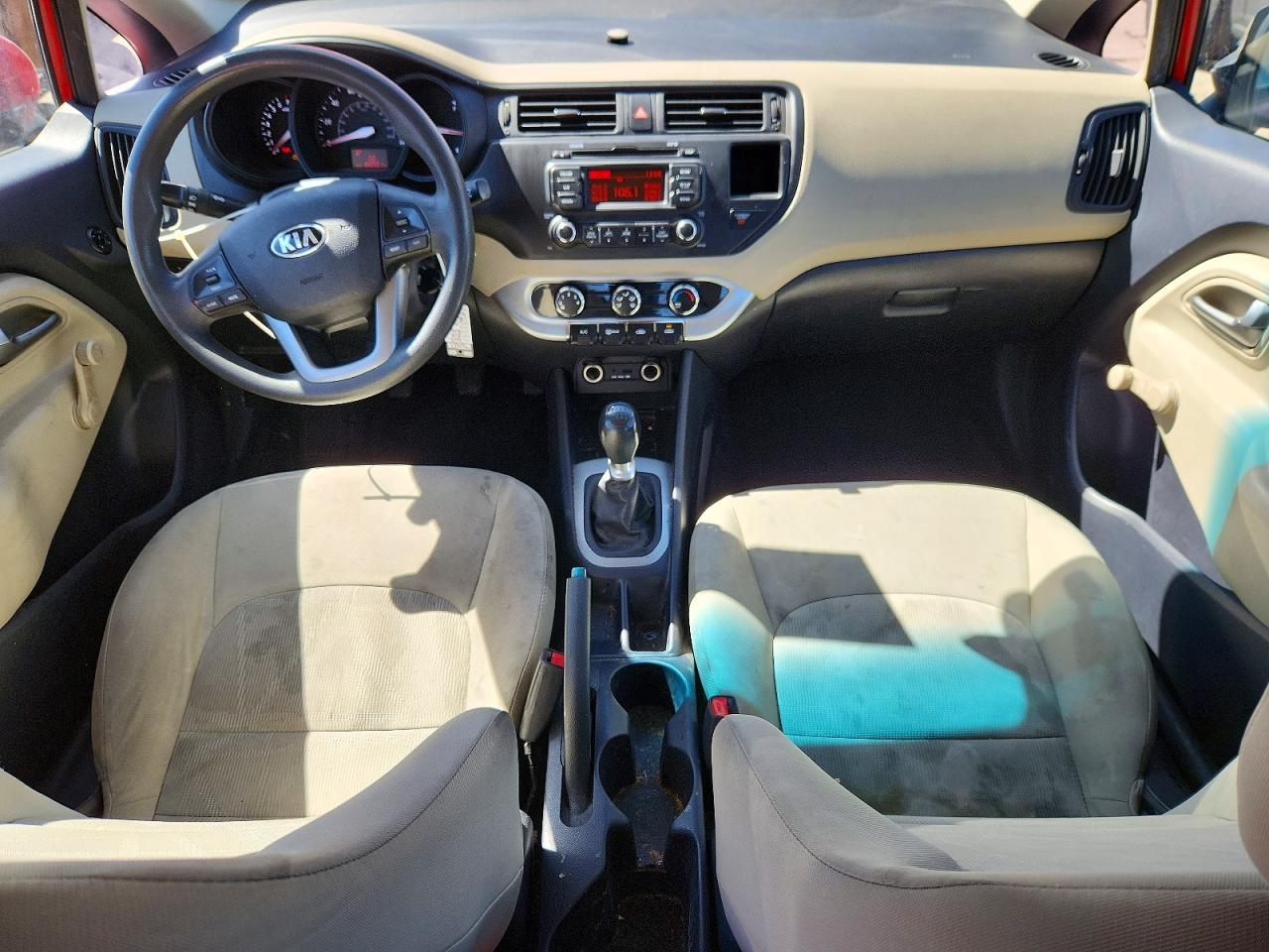 KIA RIO 2013 — 9