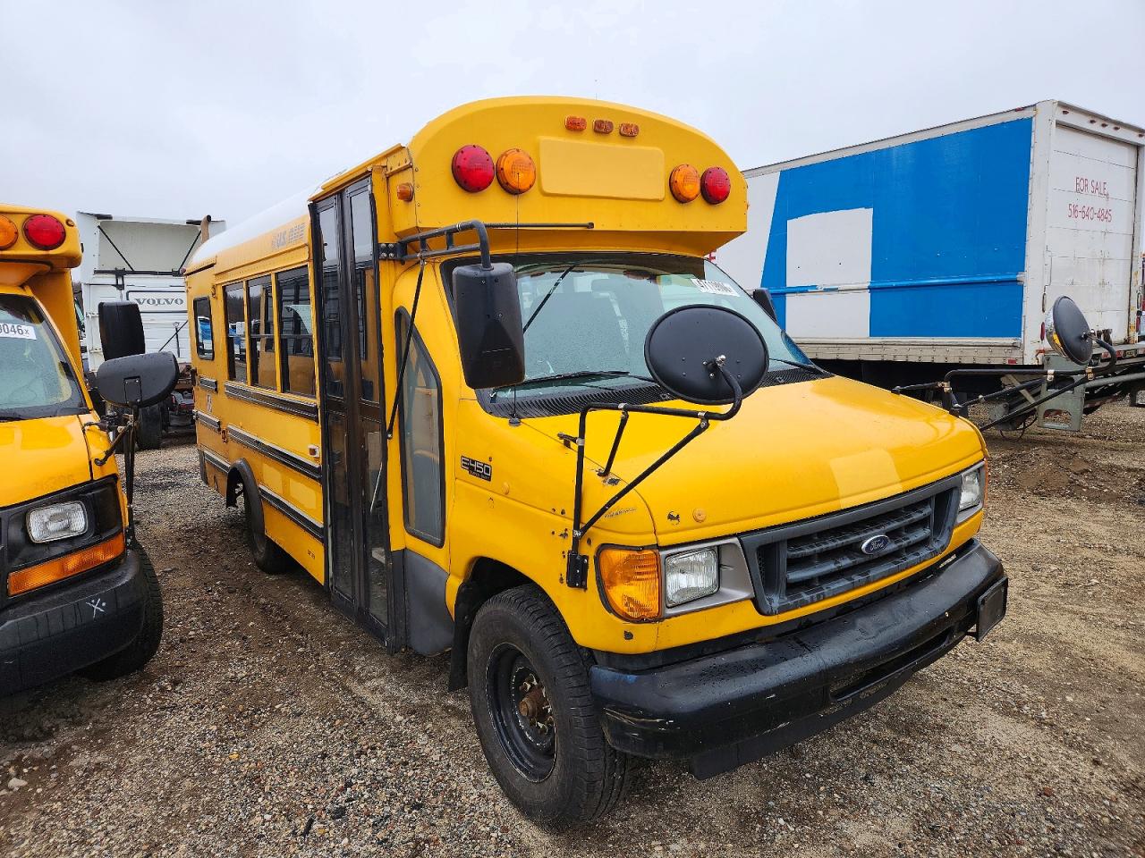 2006 THOMAS MINOTOUR E350
