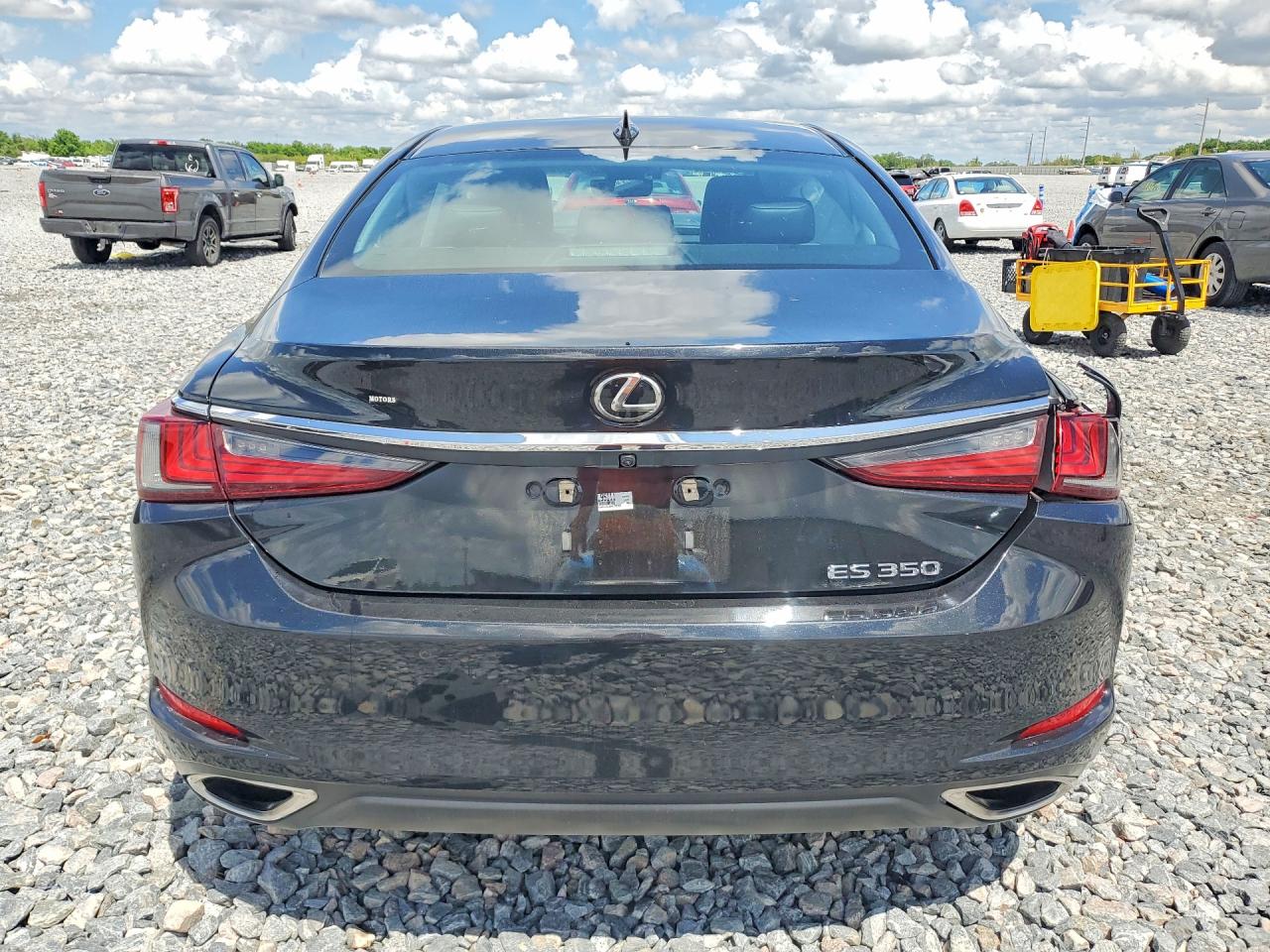 LEXUS ES 350 2023 — 7