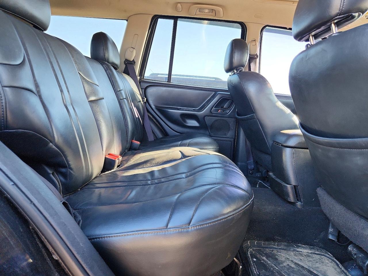 JEEP GRAND CHEROKEE 2002 — 12