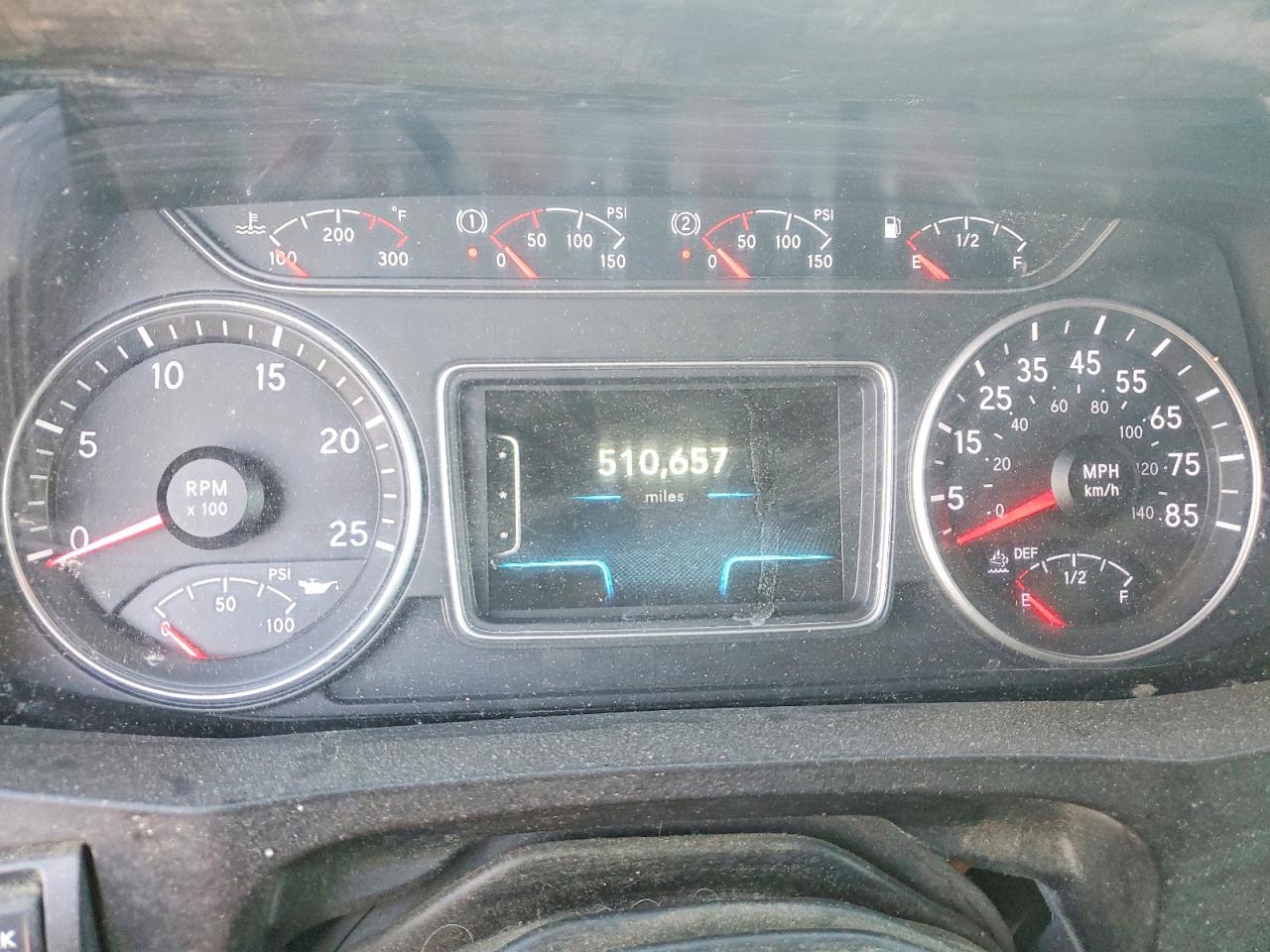 INTERNATIONAL LT625 2020 — 9