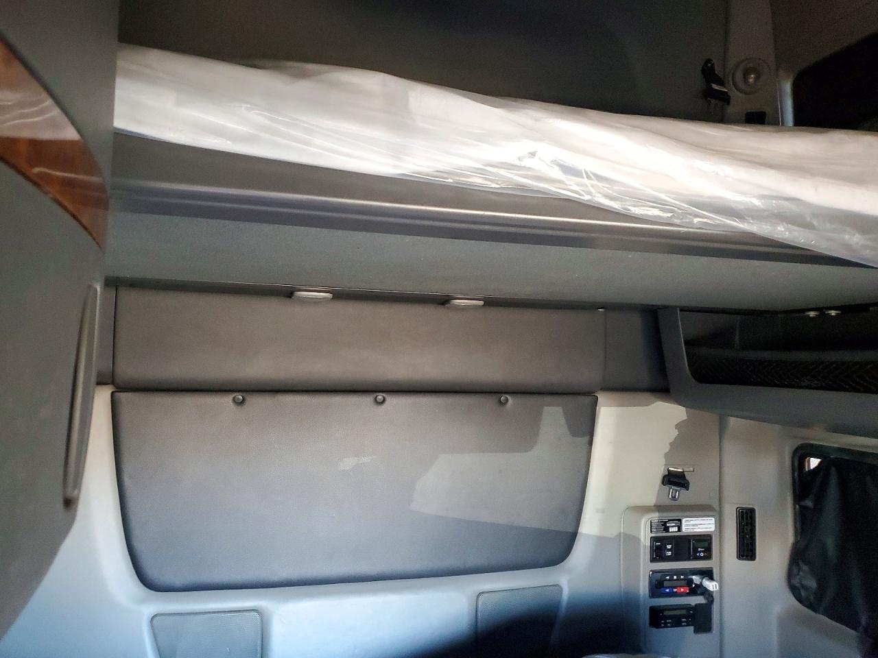 INTERNATIONAL LT625 2020 — 7