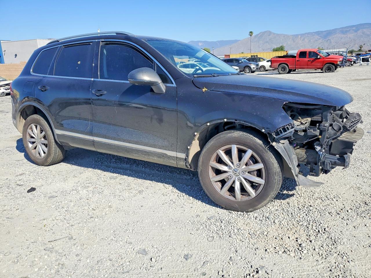 2015 VOLKSWAGEN TOUAREG V6