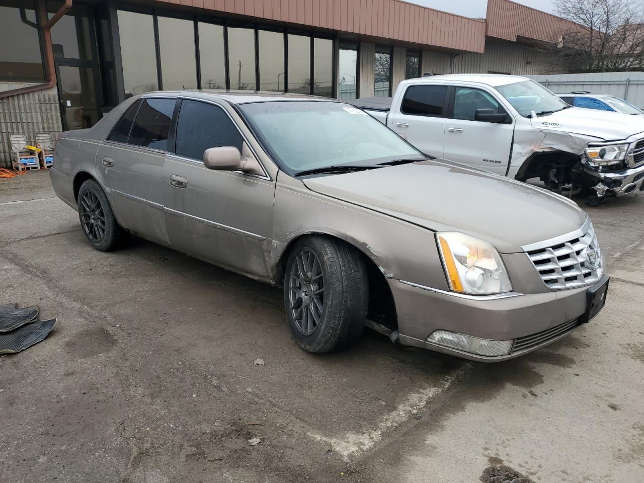 2006 CADILLAC DTS