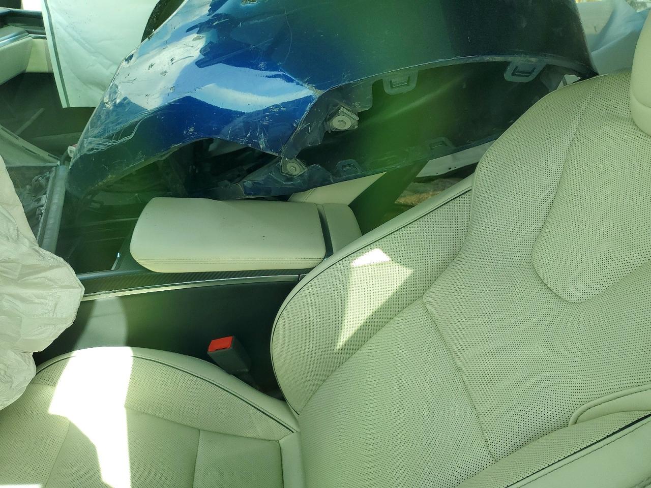 TESLA MODEL X 2022 — 8