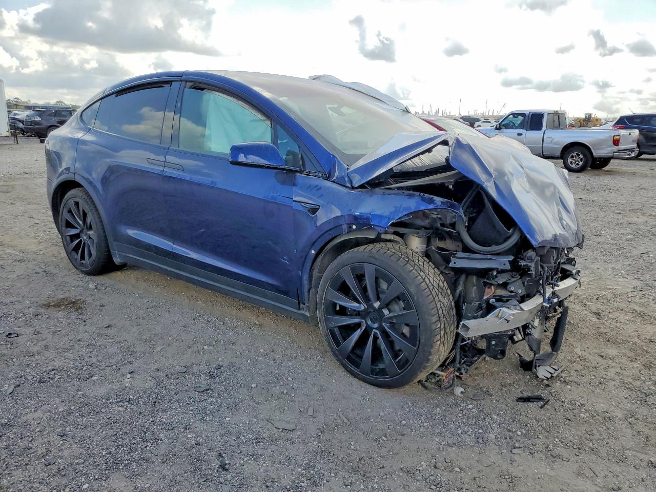 TESLA MODEL X 2022 — 5