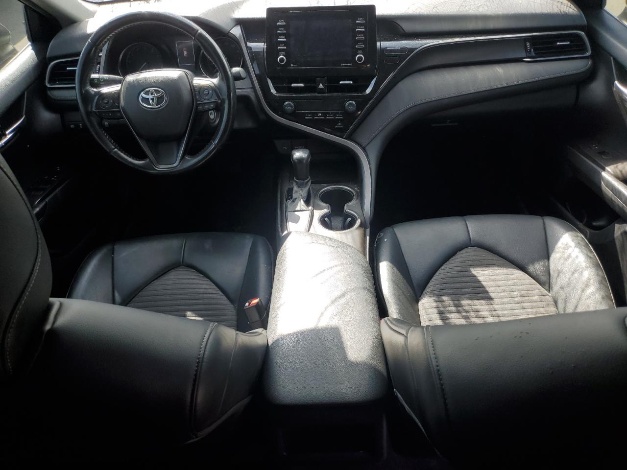 TOYOTA CAMRY 2021 — 9
