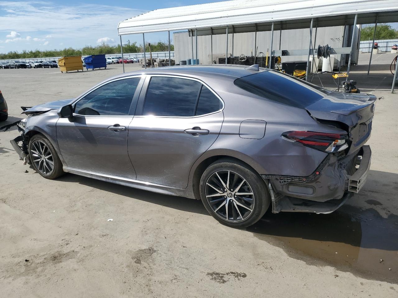 TOYOTA CAMRY 2021 — 3