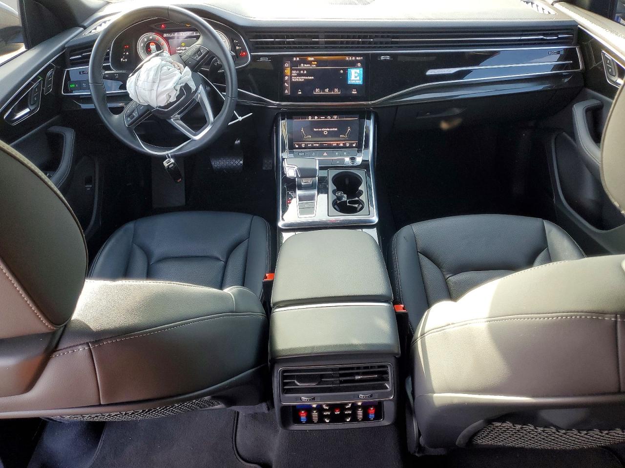 AUDI Q8 2024 — 9