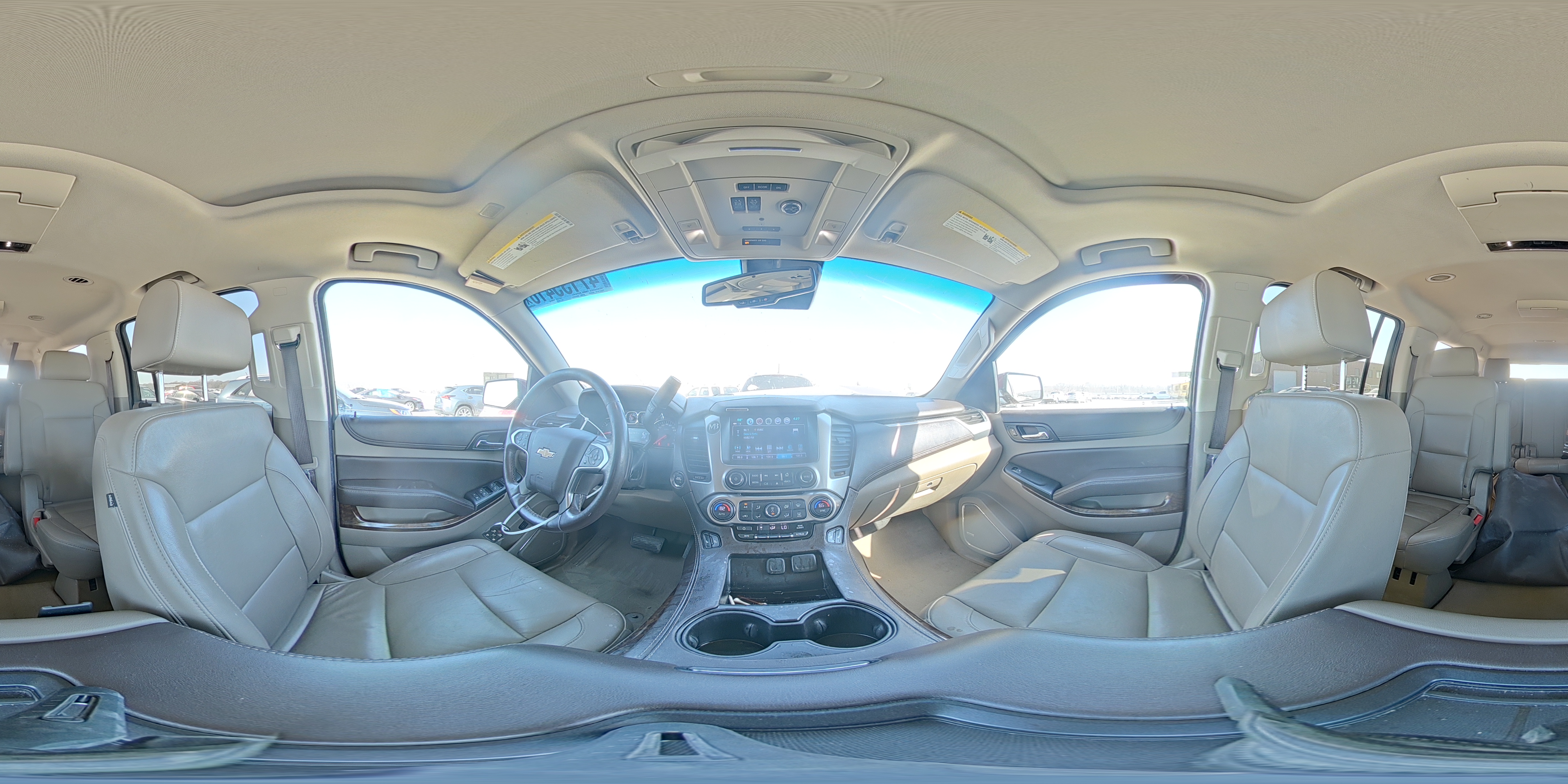 CHEVROLET SUBURBAN 2019 — 15