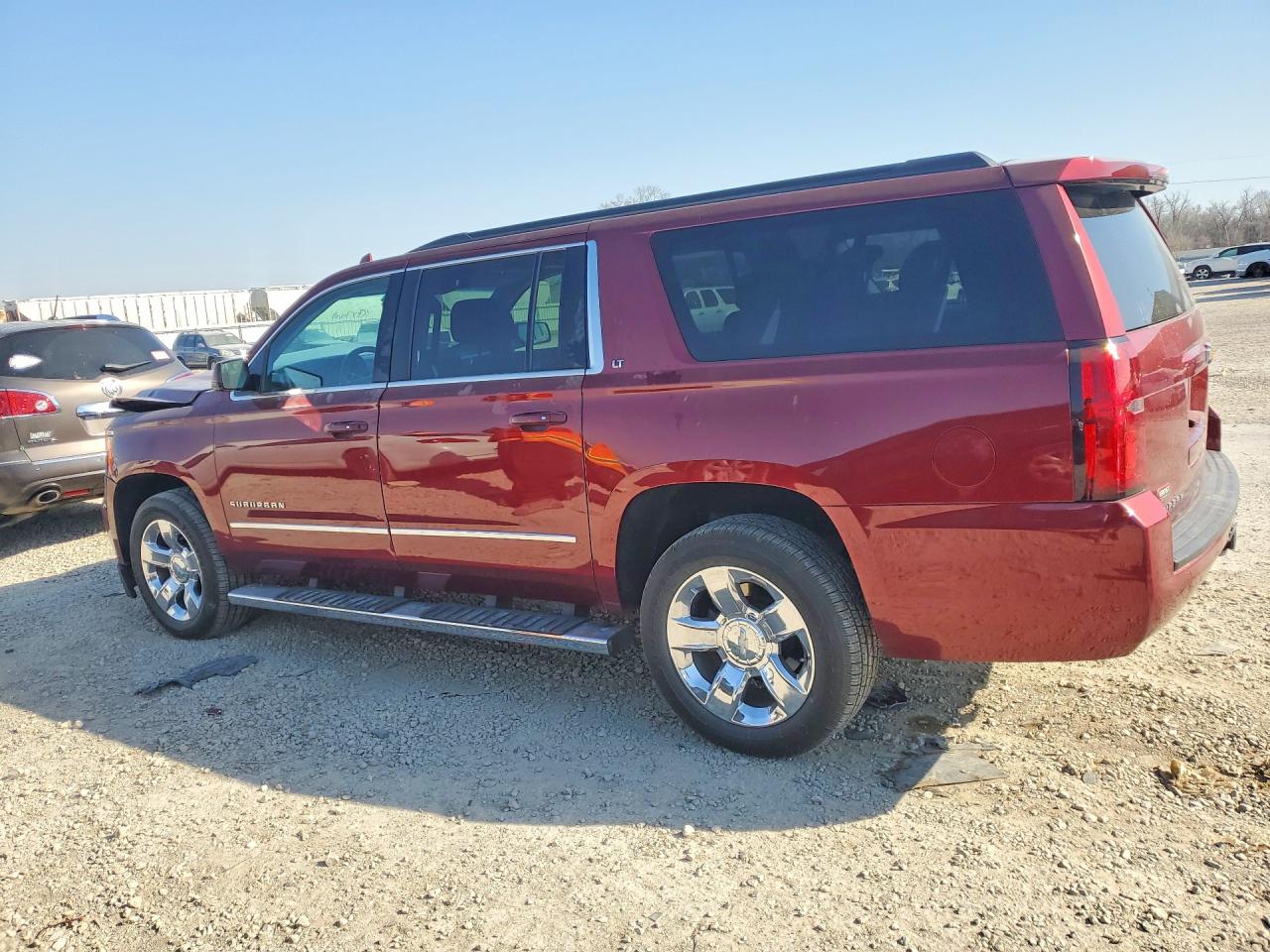 CHEVROLET SUBURBAN 2019 — 3