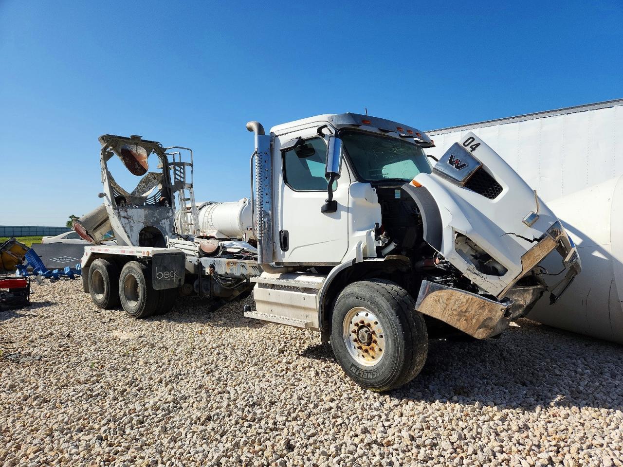 WESTERN STAR/AUTO CAR 47X CHASSIS 2024 — 2