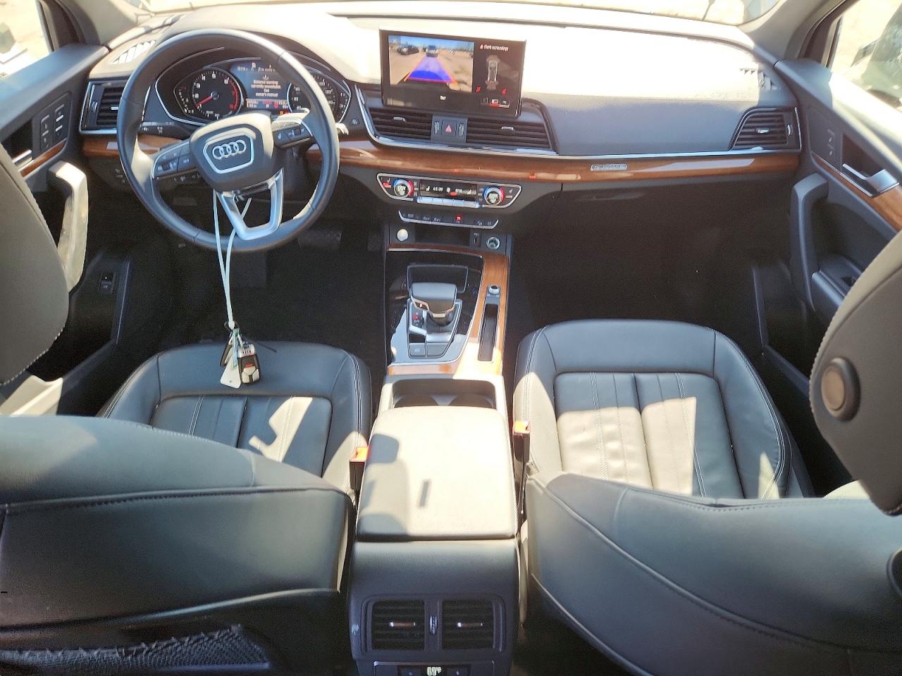 AUDI Q5 2023 — 9