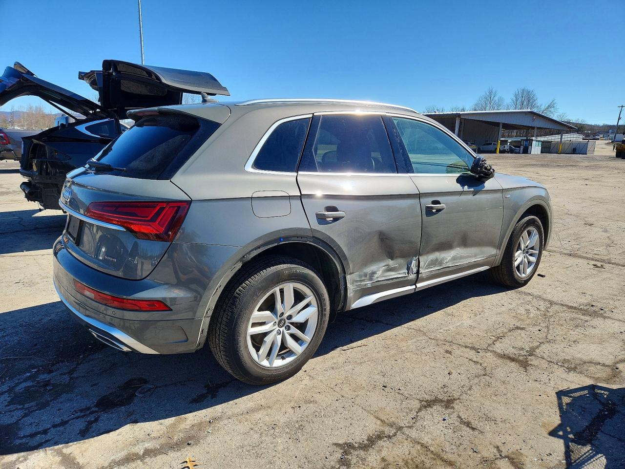 AUDI Q5 2023 — 4